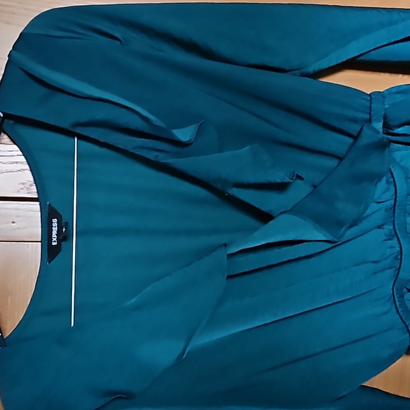 Express green dress - Picture 2 of 4